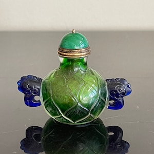 Antique Chinese Green and Blue Peking Glass Snuff Bottle