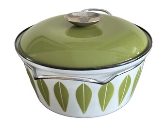 Cathrineholm White and Avocado Green Lotus Enamel 4 1/8