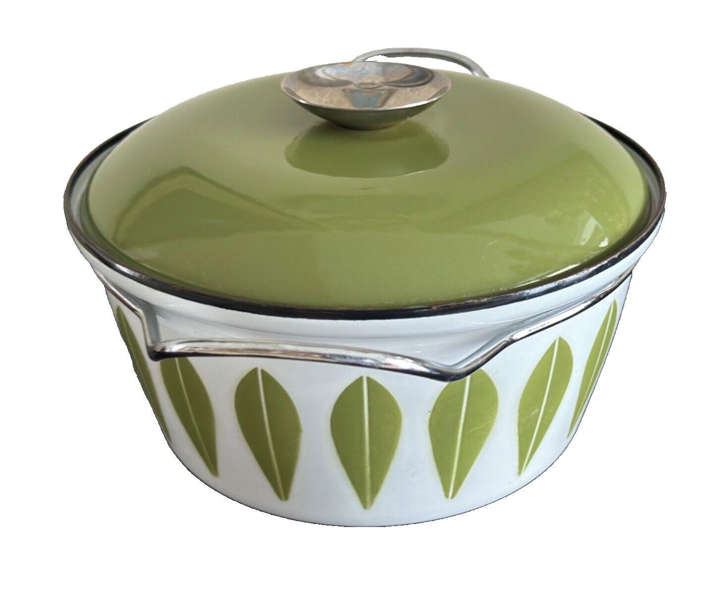 Cathrineholm White and Avocado Green Lotus Enamel 4 1/8