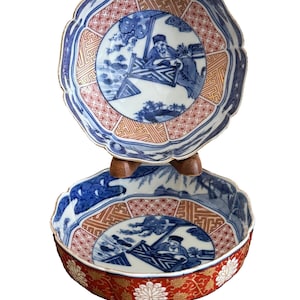 Vintage Set of 2 Japanese 5 7/8" Imari Porcelain Bowls