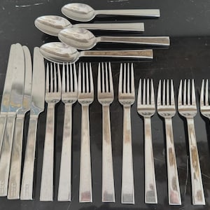 Ralph Lauren Academy Stainless Steel Flatware - 17 Pieces -Forks, Knives, Spoons