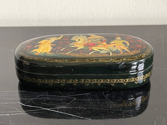 Fabulous Russian Hand Painted and Signed Lacquer … - image 5
