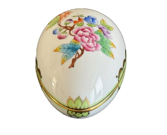 Herend Porcelain Queen Victoria Pattern Porcelain Egg Shape Box