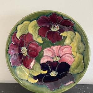 Walter Moorcroft By Appoinment Potters To The Late Queen Mary Clematis Plate