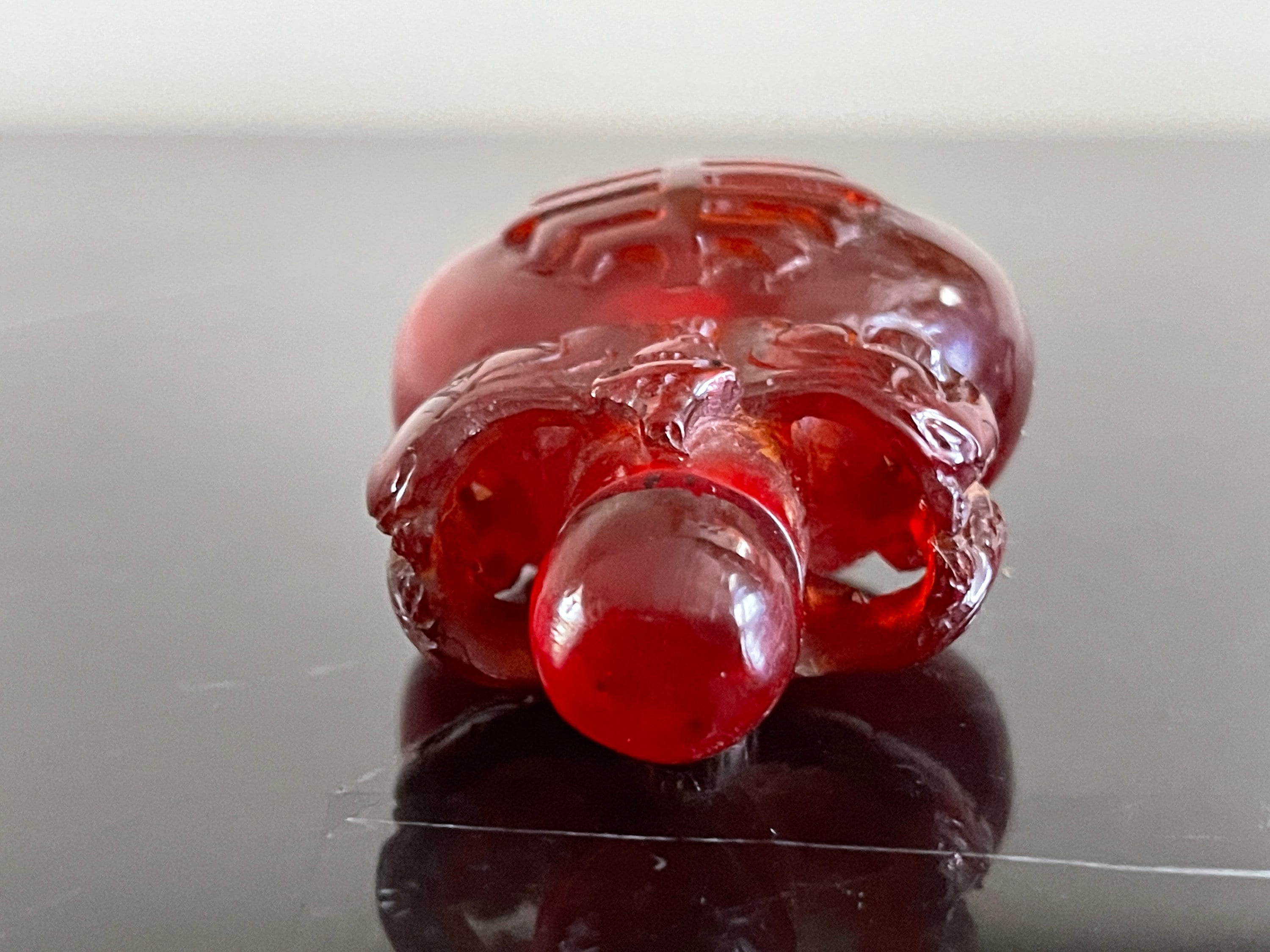 ヴィンテージ中国彫刻入り赤い樹脂嗅ぎタバコ瓶 - - Etsy 日本