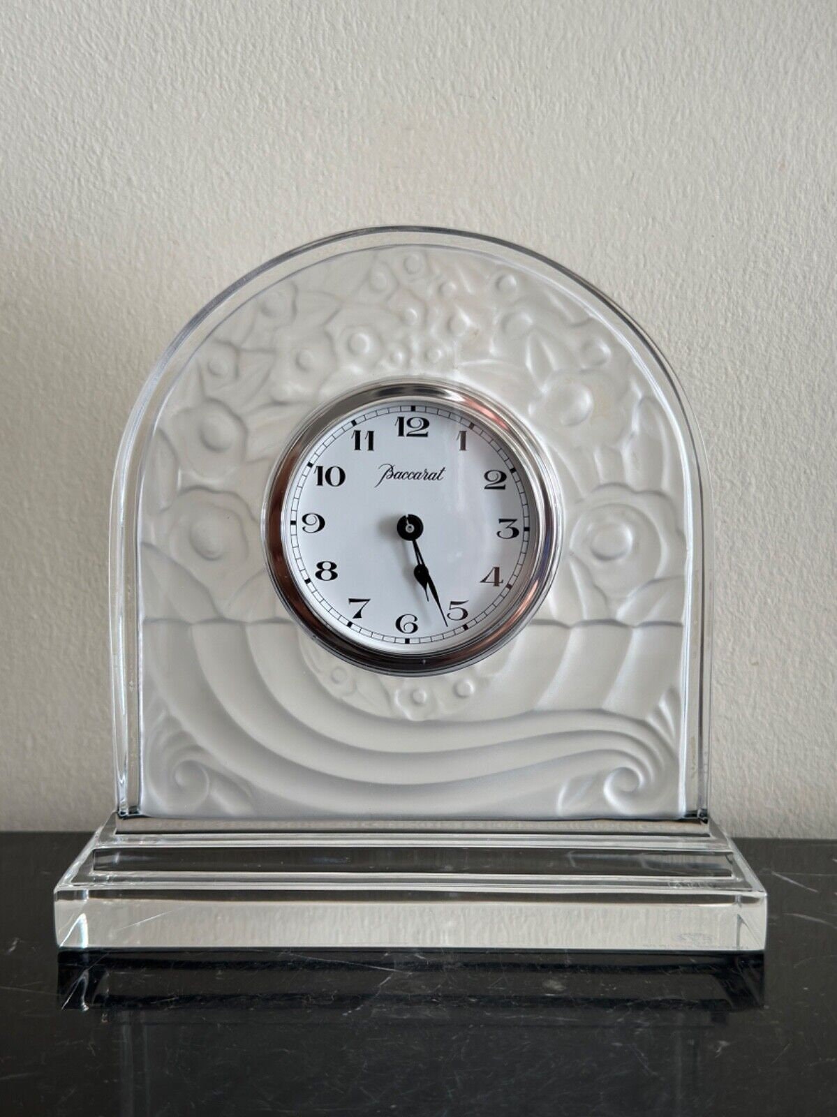 バカラ　クリスタル　バスケット・オブ・アバン・ダンス　クロック バカラ クリスタル 6.5 インチ バスケット オブ アバンダンス クロック