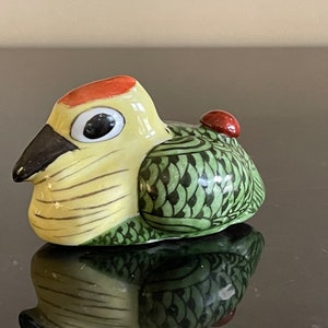Vintage Collectible Chinese Bird Figurine Porcelain Snuff Bottle