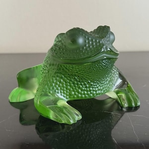 M*1様 LALIQUE 緑色ガラス 恐竜型オブジェ Lalique Frog - Etsy