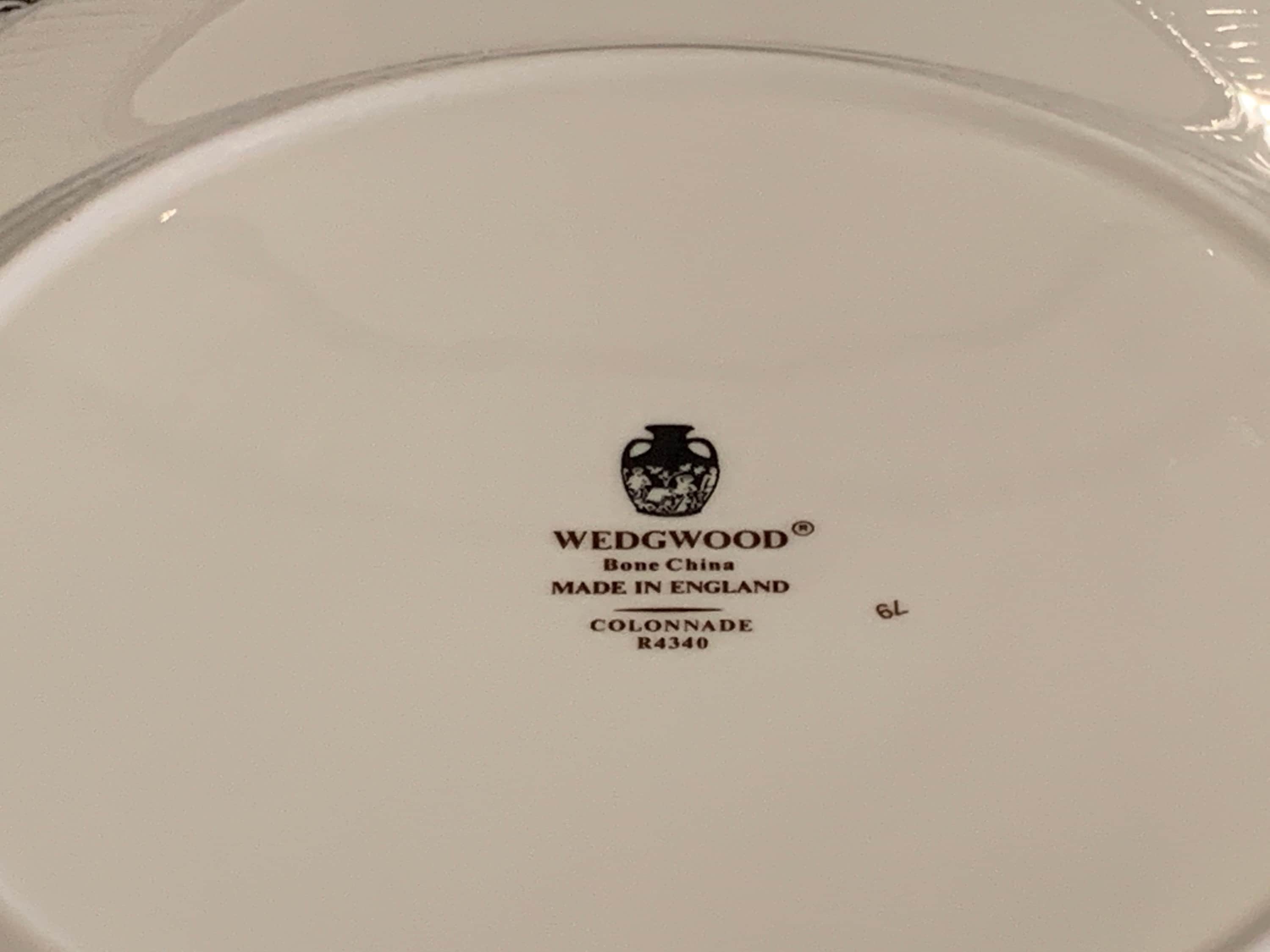 ウェッジウッド コロネード ブラック 10 3/4 インチ ディナー