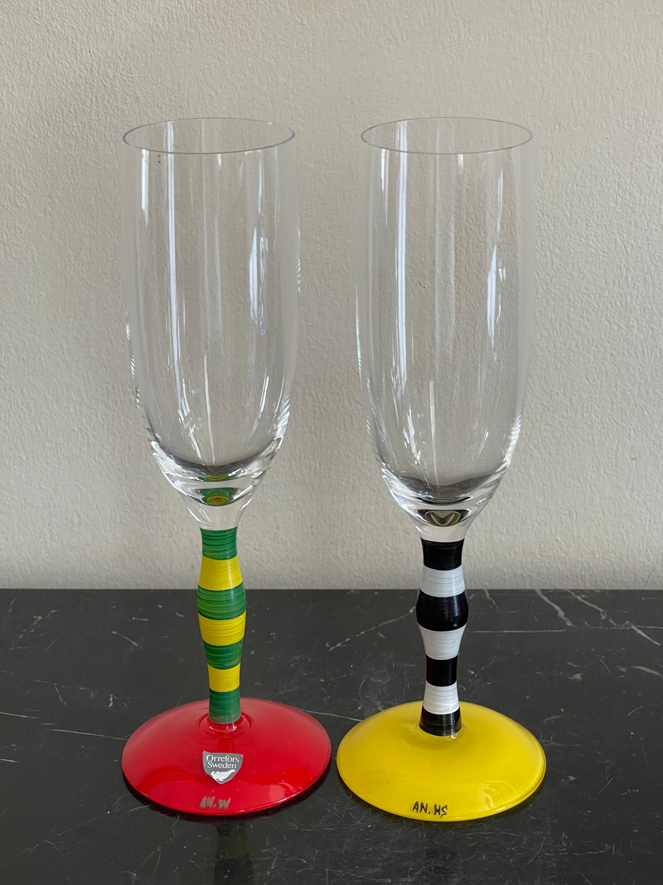 Lot De 2 Flûtes à Champagne Vintage Orrefors Suède – Motif Clown Par Anne Nilsson