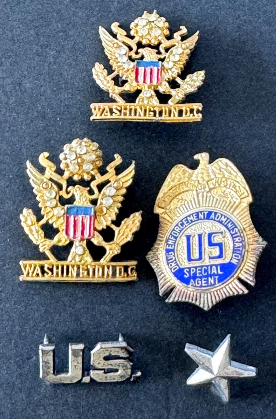 Dea badge - Etsy 日本