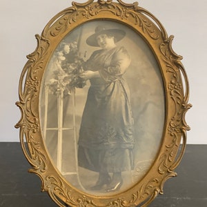 Antique Metal Oval Picture Frame