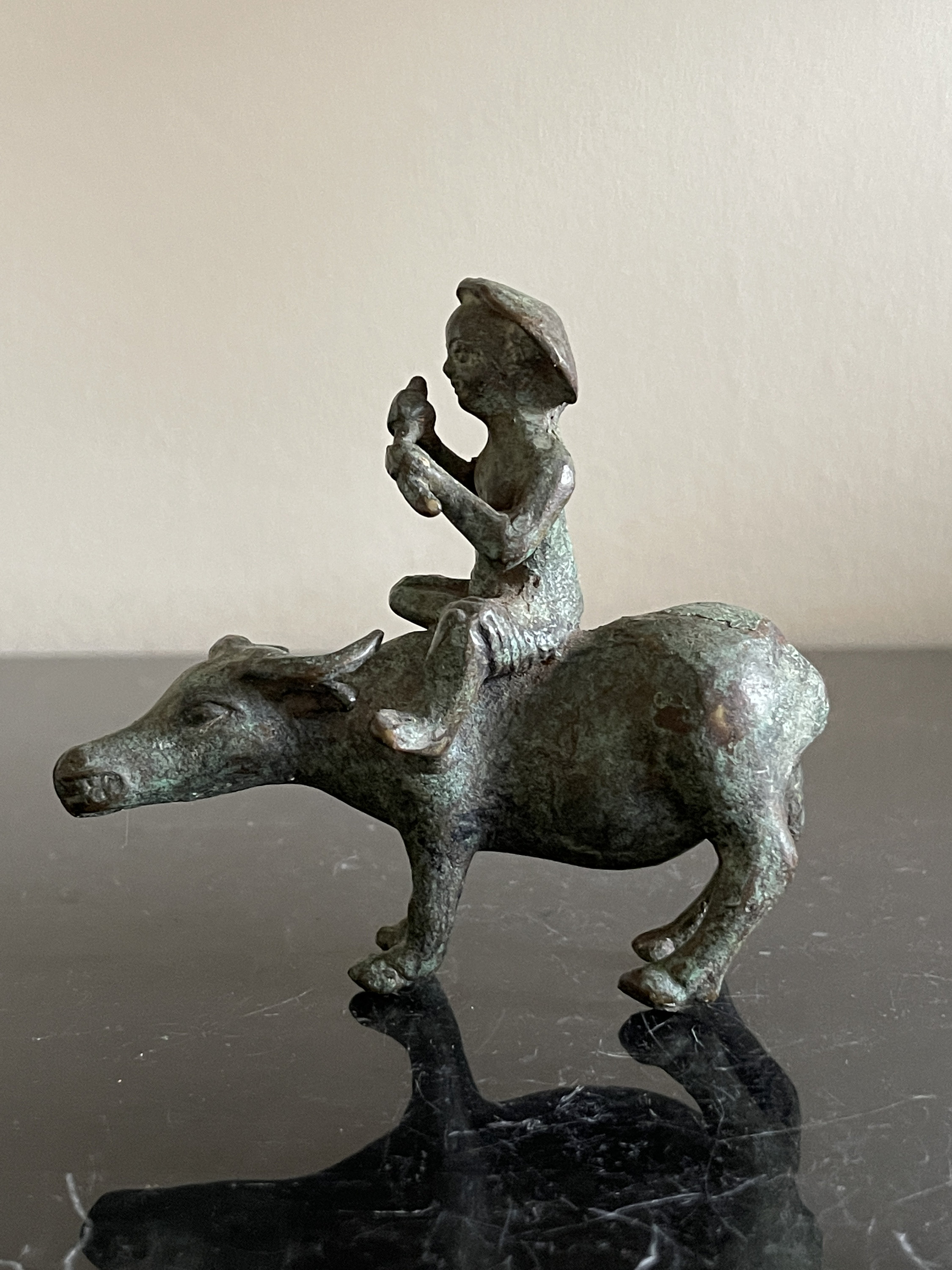 ブロンズ像 うし 楽天市場】ブロンズ 彫刻 牛の通販