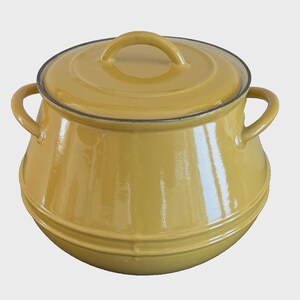 Vintage Descoware Belgien 2 qt. Senapsfärgad emaljerad gjutjärnsbönkruka