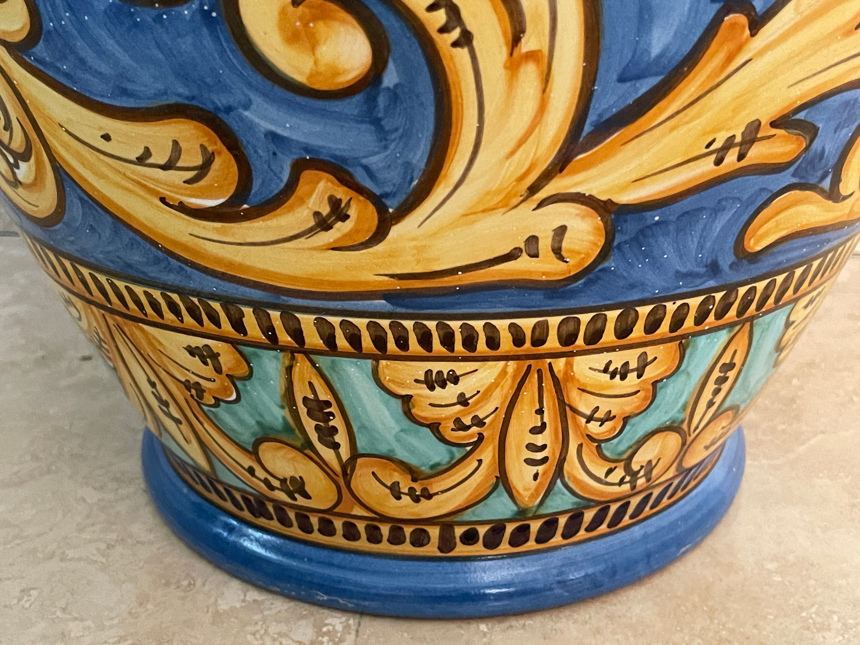Jardinière Murale En Céramique Majolique Avec Poisson Par Vincenzo Solimene Pour Cas Vietri Italie 1890s