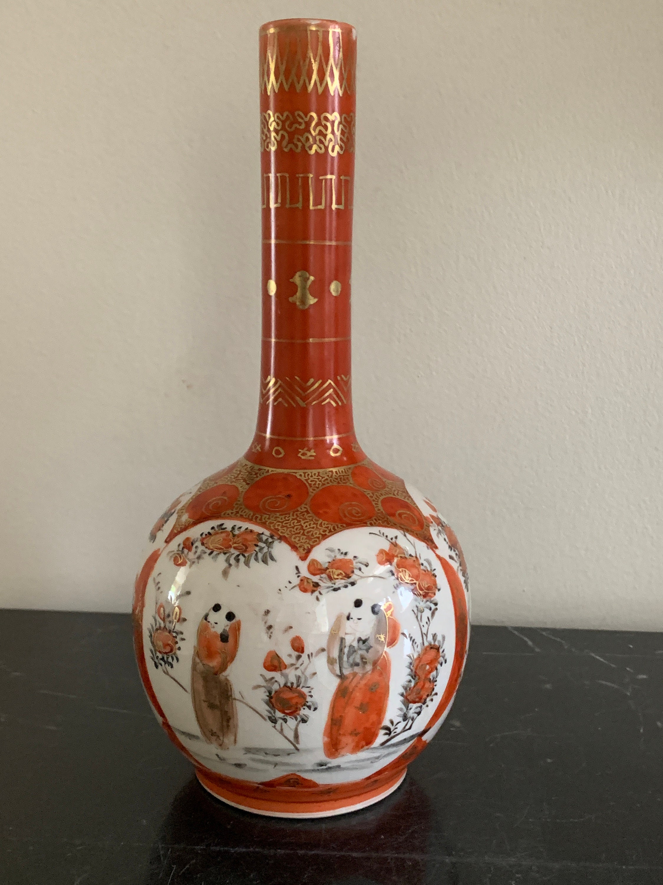 九谷焼Kutani Ware Ceramic Vase KUTAN（九谷）Ware Vase UNIQUE Pattern Signed Japanese