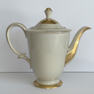 Vintage German Bavaria Tirschenreuth Gold Encrusted Large 6-Cup Coffee Pot