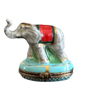 Limoges 2 3/8" Tall Elephant Porcelain Trinket Box