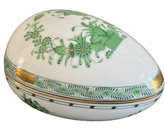 Herend Porcelain Green Chinese Bouquet Egg Shape Trinket Box 6052