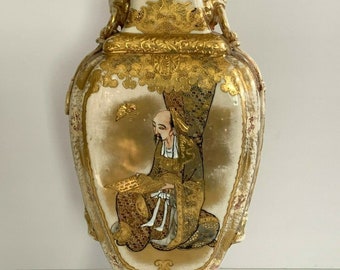 Antique Japanese Satsuma Meiji Pottery Heavy Gold Decoration Square Vase