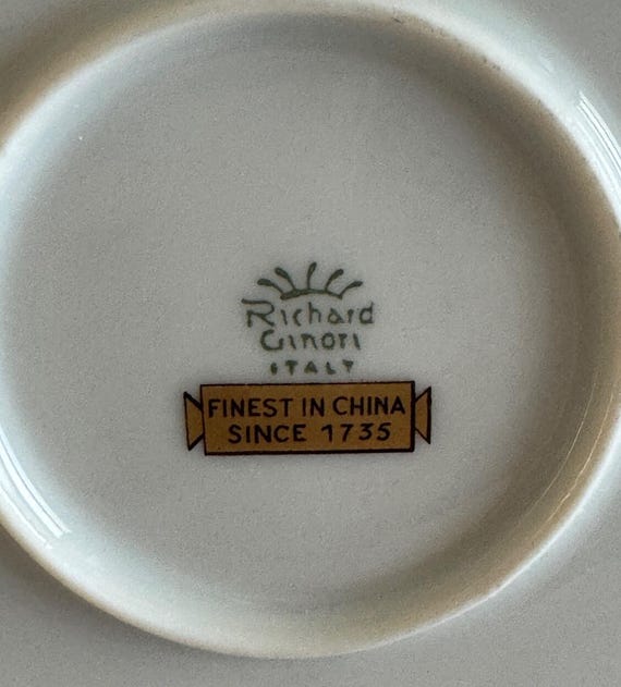 Richard Ginori Italy Large Oriente Pattern Scalloped Cachepot