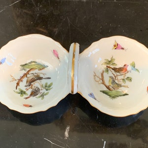 Herend Hungarian Porcelain Rothschild Bird Handled Salt & Pepper Dish #1253/RO