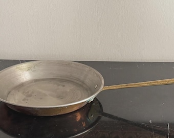 Vintage Copper Sauté Pan – Tin Lined with Brass Handle and Rolled Rim
