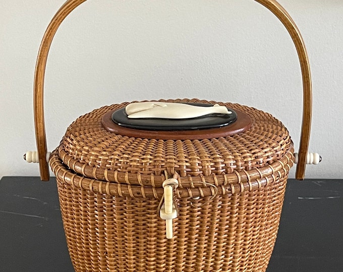 Vintage Farnum Nantucket Basket Handbag With Whale Etsy