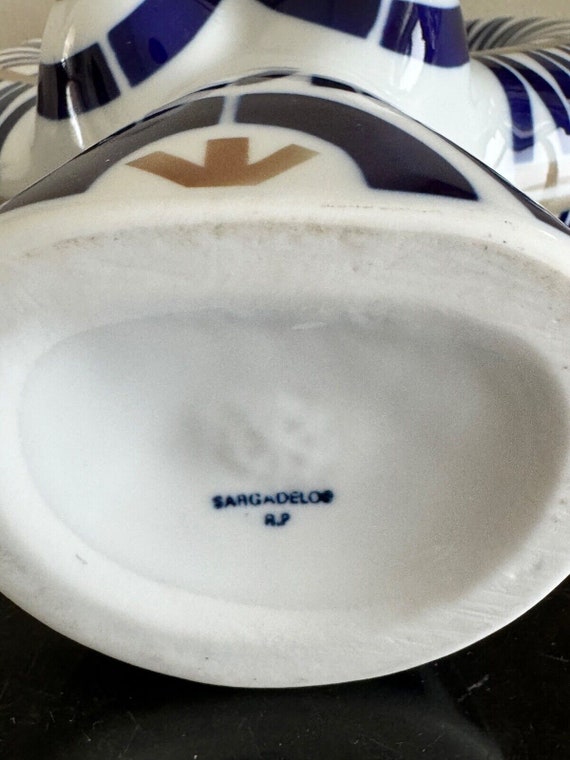 Sargadelos Hand Painted Porcelain Botijo No 8 Silhouette