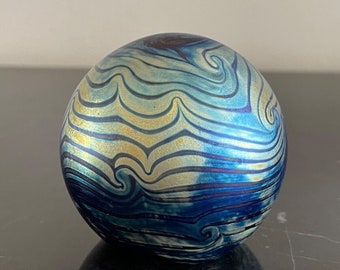 Vintage Robert Eickholt 1981 Iridescent Swirl Glass Paperweight