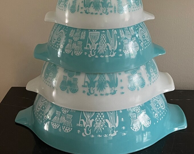 Vintage Pyrex Amish Blue Turquoise and White Mixing Bowls 441; 442; 443 ...