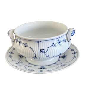 Royal Copenhagen Blue Half Lace # 205 Small Round Tureen Without Lid *