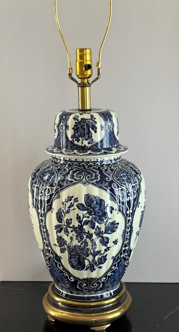 青と白の花柄 陶器 大型ランプ 【公式通販】