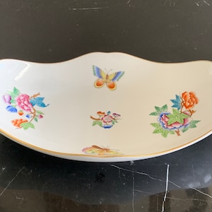 Herend Porcelain Queen Victoria Oblong Dish Numbered 7627/VA