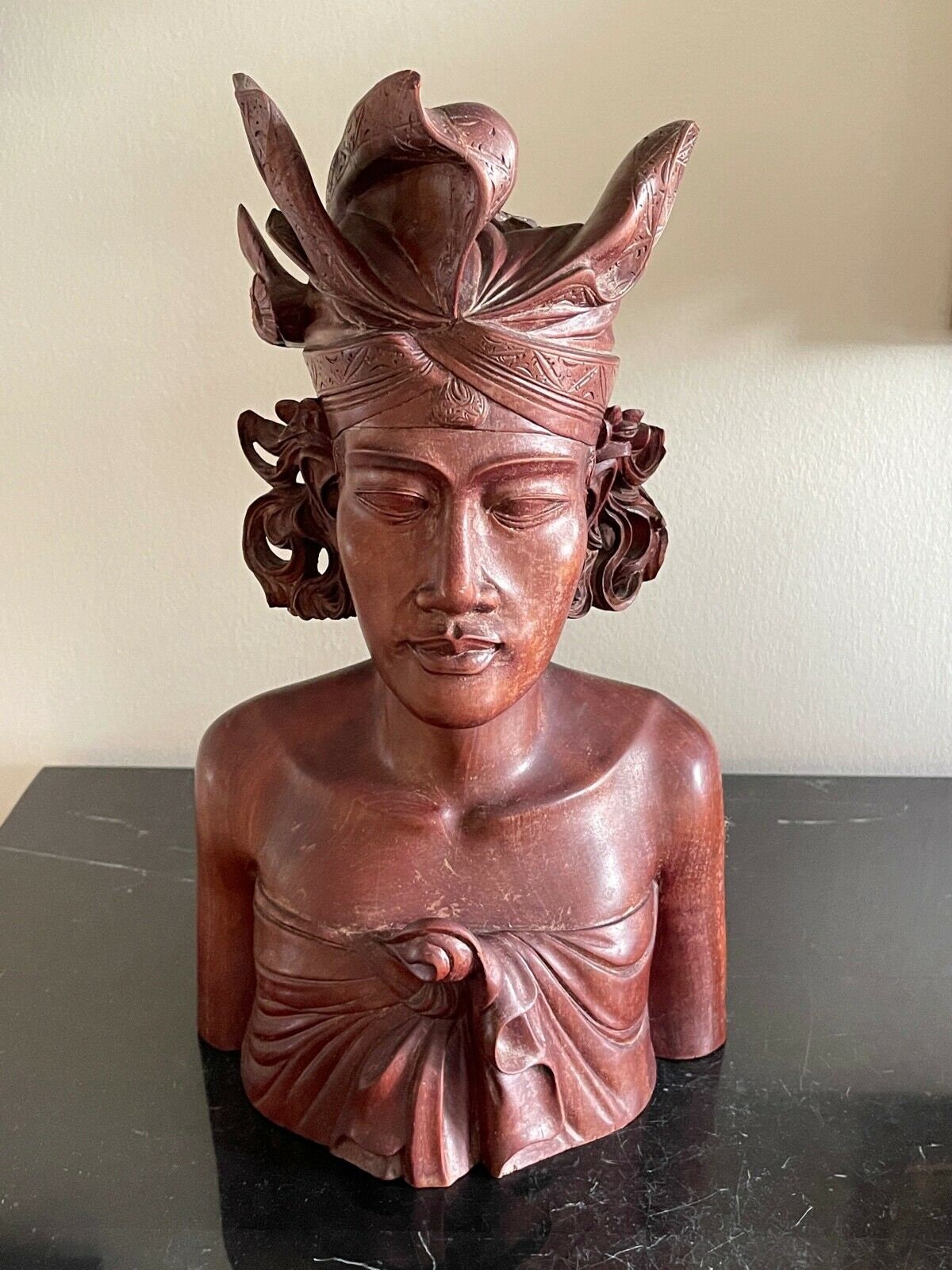 印象的なバリ島インドネシアの木彫りの胸像彫刻 - Etsy 日本