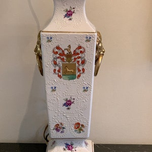 Vintage Italian Majolica Porcelain Coat of Arms Table Lamp w Gold Lion Handles