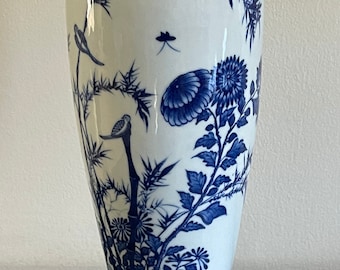 精巧な中国アンティーク美術品 手描き青白磁人物像壺 A3 - Etsy 日本