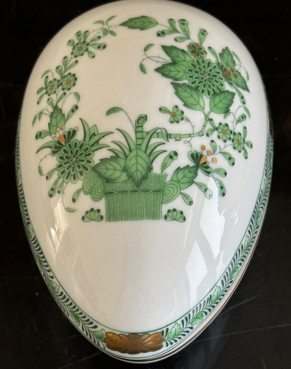 Herend Porcelain Green Chinese Bouquet Egg Shape Trinket Box 6052