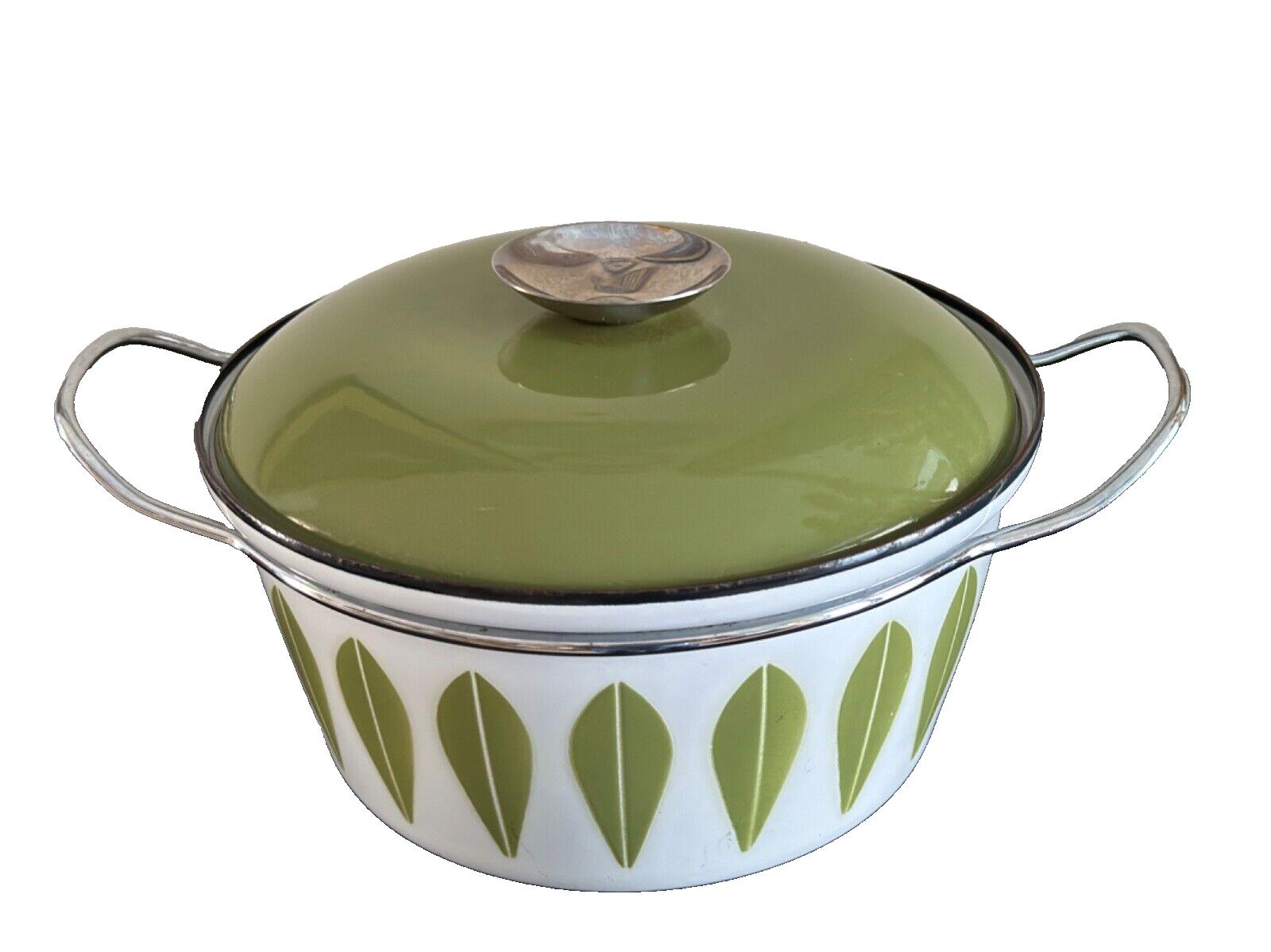 ☆Cathrineholm / Lotus / グリーンボウル / 11cm Cathrineholm White and Avocado Green Lotus Enamel 4 1/8