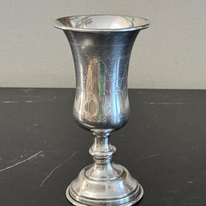 Copa de vino Kiddush de plata esterlina judía de 67 gramos