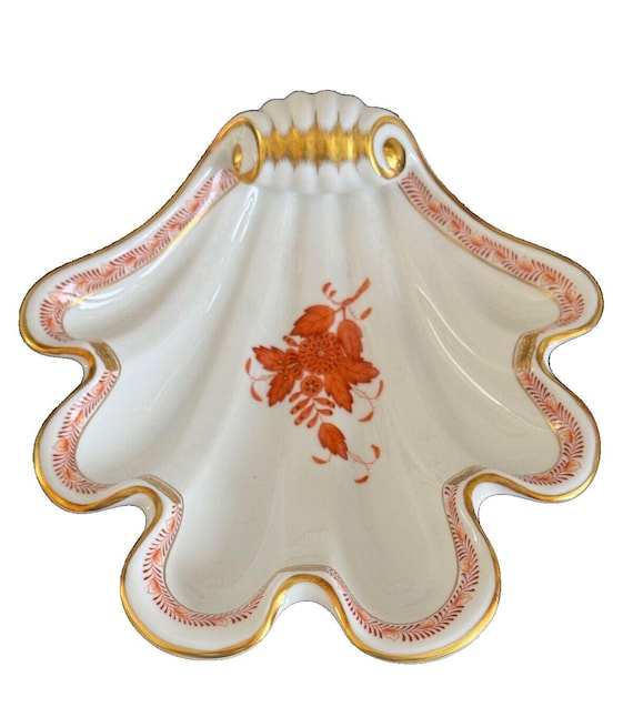 Herend Hungary Large Hand Painted Porcelain Chine Bouquet Shell