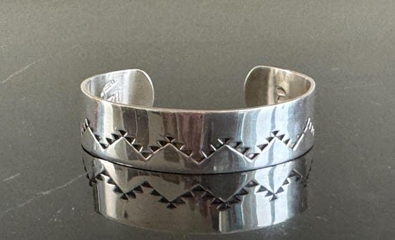 アクセサリー vintage Navajo silver bangle Vintage Native American Signed Navajo Sterling Cuff Bracelet