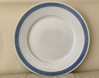 Royal Copenhagen Denmark Blue Fan Round Platter Chop Plate 14 3/8"