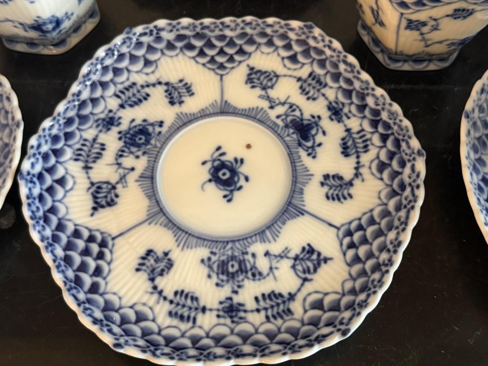 ロイヤルコペンハーゲン ブルーフルーテッド フルレース カップ