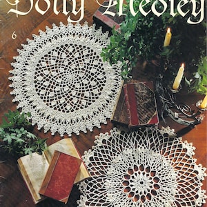 Książka wzorów szydełkowych Doily Medley autorstwa Delsie Rhodes - Leisure Arts Leaflet 2556