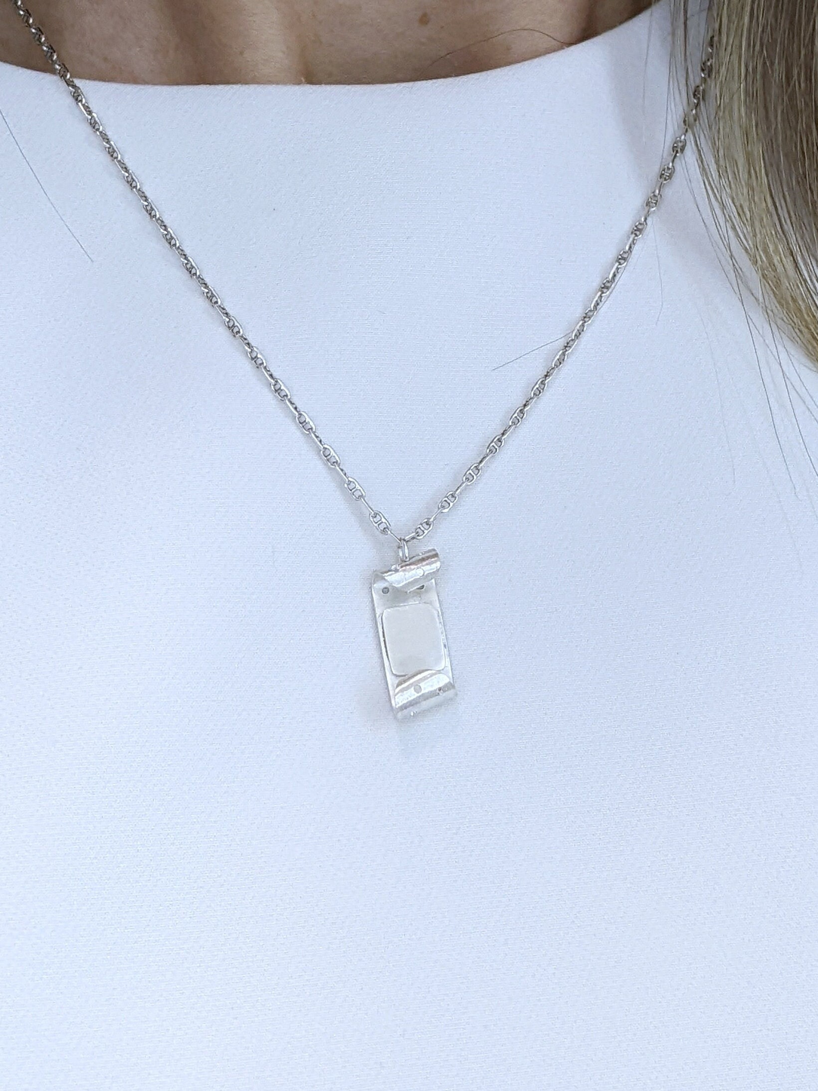 Silver Bend Bandage Necklace - Bandage Necklace - Bend Silver Bend Bandage Necklace - Bandage Necklace - Bend