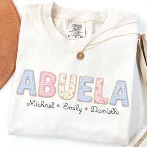 Abuela Shirt Vintage Floral Patchwork Grandkids Names - Mexican Spanish Grandmother Birthday Christmas Mothers Day