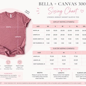 Puede incluir: Una camiseta de manga corta color malva junto a una tabla de tallas Bella + Canvas 3001. La tabla proporciona medidas para adultos y j&oacute;venes en pulgadas para el ancho, largo y largo de manga, junto con instrucciones para medir la prenda.