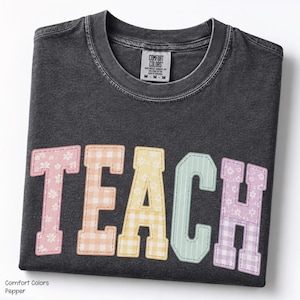 Lerarenshirt, Teach-shirt pastel patchworkstijl letters gebloemde quilt Cottagecore Terug naar school
