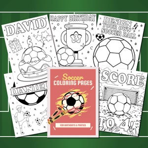 以下が含まれることがあります： サッカーをテーマにした白黒の塗り絵。サッカーボール、ゴール、トロフィー、誕生日ケーキなどが描かれています。ページのタイトルは「サッカー塗り絵」と「スコア」です。